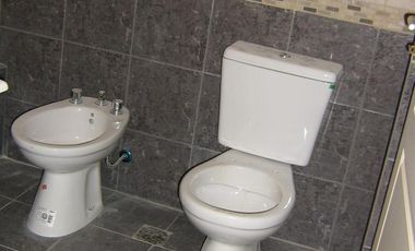 Dpto 2 ambientes con cochera a pòcas cuadras de estacion Remedios de Escalada