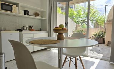 Lindísimo estudio con balcón en zona Guemes!!
