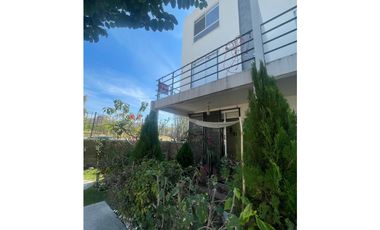 Casa Seminueva en Venta a 20 min Cuautla Vigilancia Amenidades