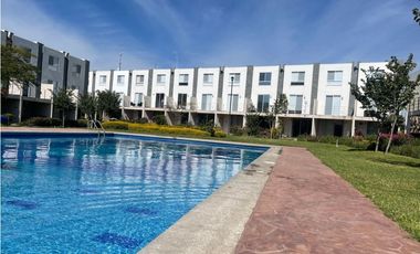 Casa Seminueva en Venta a 20 min Cuautla Vigilancia Amenidades