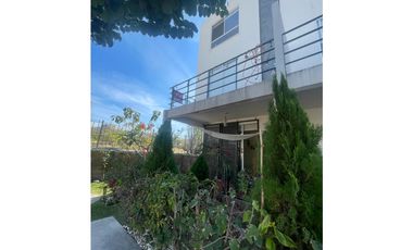 Casa Seminueva en Venta a 20 min Cuautla Vigilancia Amenidades