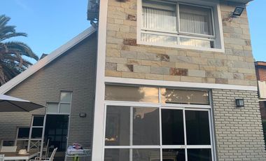 Casa en El Sosiego casa en venta dos plantas reaccionada  jardín pileta