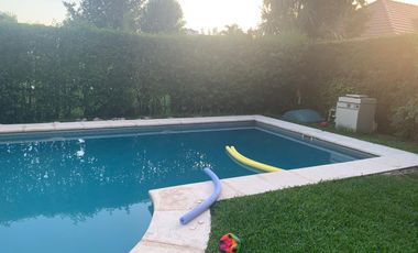 Casa en El Sosiego casa en venta dos plantas reaccionada  jardín pileta