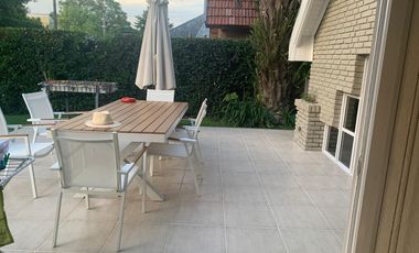 Casa en El Sosiego casa en venta dos plantas reaccionada  jardín pileta