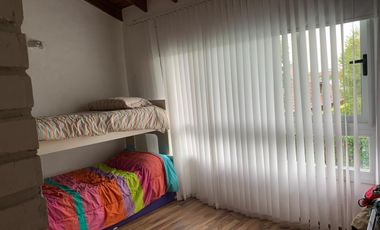 Casa en El Sosiego casa en venta dos plantas reaccionada  jardín pileta