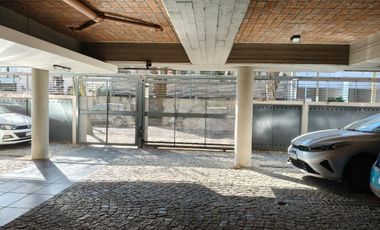 Cochera en San Isidro