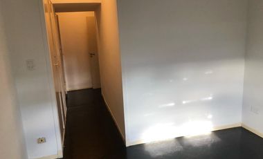 Chacabuco 24. Departamento 4 ambientes 2 baños. Avellaneda