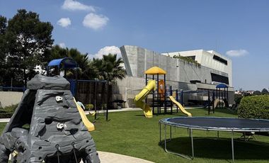Excelente oportunidad en venta en isla de agua para remodelar
