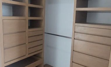 Excelente oportunidad en venta en isla de agua para remodelar