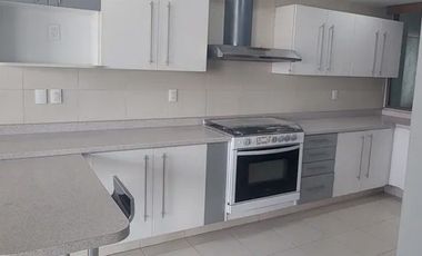 Excelente oportunidad en venta en isla de agua para remodelar