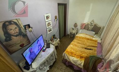 Casa 5 ambientes sobre lote propio