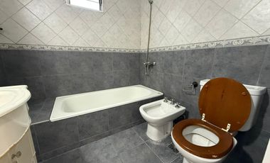 Departamento tres ambientes wilde en alquiler