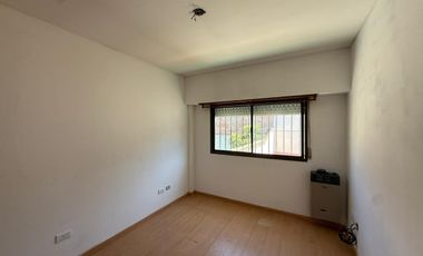 Departamento tres ambientes wilde en alquiler