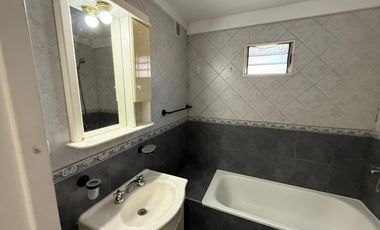 Departamento tres ambientes wilde en alquiler