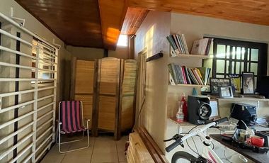 Galpón de 9 x 25 con monoambiente divisible en planta alta - Wilde