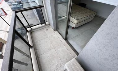 En Alquiler | Hermoso Departamento de Categoría en Paso del Rey | 2 Ambientes con Cochera Descubierta, Balcón y Patio |