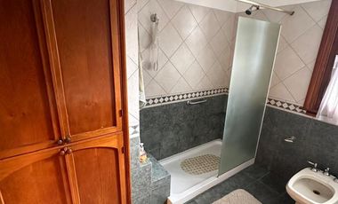 Casa - Temperley Oeste