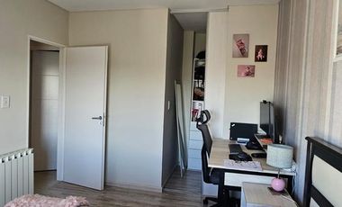 Hermoso Departamento 3 ambientes con Cochera en Lomas de Zamora Este. Apto Crédito!