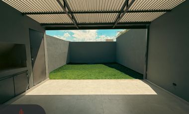 Duplex en Venta de 4 Dormitorios - Cuestas de Manantiales