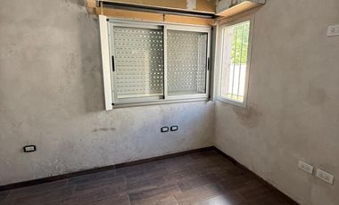 VENTA CASA JOSE MARMOL 4 DORMITORIOS