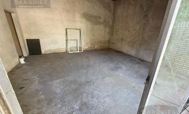 VENTA CASA JOSE MARMOL 4 DORMITORIOS