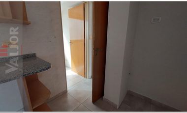 Departamento 4 ambientes con 2 cocheras en triplex con terraza y pileta propia