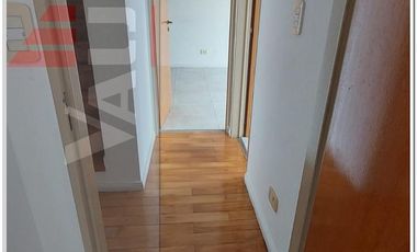 Departamento 4 ambientes con 2 cocheras en triplex con terraza y pileta propia