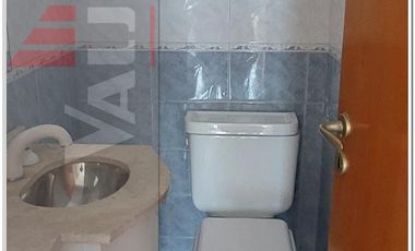 Departamento 4 ambientes con 2 cocheras en triplex con terraza y pileta propia