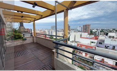 Departamento 4 ambientes con 2 cocheras en triplex con terraza y pileta propia