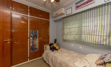 Venta departamento de 8 ambientes en la Isla, Olivos