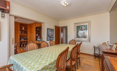 Venta departamento de 8 ambientes en la Isla, Olivos