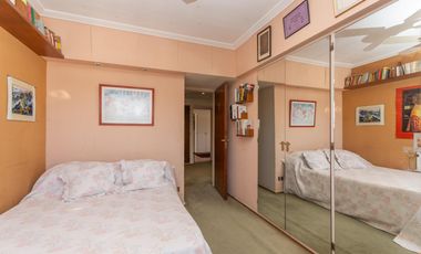 Venta departamento de 8 ambientes en la Isla, Olivos