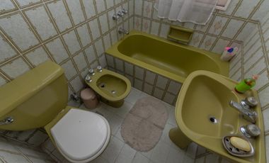 Venta departamento de 8 ambientes en la Isla, Olivos