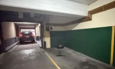 Cochera en venta en Lanús