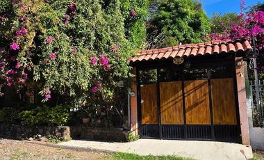CASA CAMPESTRE, 5 RECÁMARAS, 3 BAÑOS, COCHERA PARA 4 AUTOS