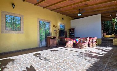 CASA CAMPESTRE, 5 RECÁMARAS, 3 BAÑOS, COCHERA PARA 4 AUTOS