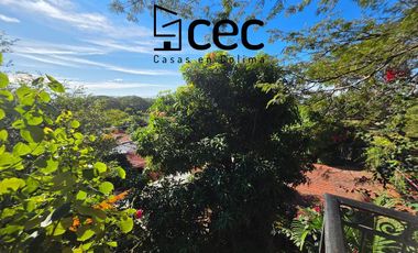 CASA CAMPESTRE, 5 RECÁMARAS, 3 BAÑOS, COCHERA PARA 4 AUTOS