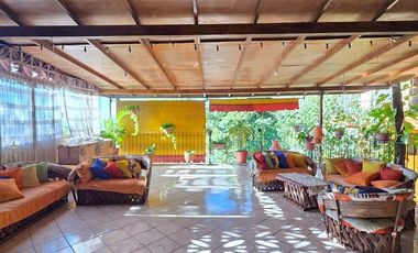 CASA CAMPESTRE, 5 RECÁMARAS, 3 BAÑOS, COCHERA PARA 4 AUTOS