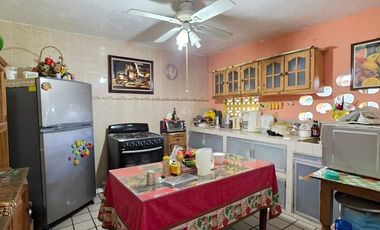 CASA CAMPESTRE, 5 RECÁMARAS, 3 BAÑOS, COCHERA PARA 4 AUTOS