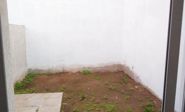 2 Duplex en construcción con espacio guardacoche. R. de Escalada