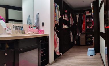 CASA EN CONDOMINIO DE LUJO A LA RENTA  (V)