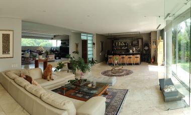 CASA EN CONDOMINIO DE LUJO A LA RENTA  (V)