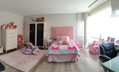 CASA EN CONDOMINIO DE LUJO A LA RENTA  (V)