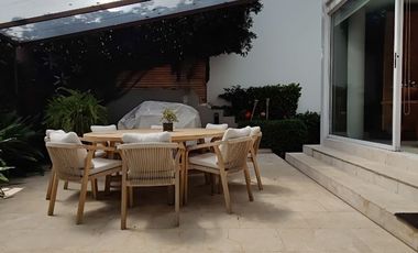 CASA EN CONDOMINIO DE LUJO A LA RENTA  (V)