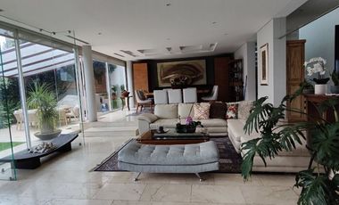 CASA EN CONDOMINIO DE LUJO A LA RENTA  (V)