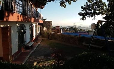 Terreno en Venta, Magdalena Contreras, con 4 Casas