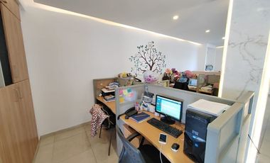 Oficina en Venta, Satélite, 109 m2