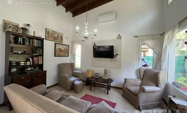 Casa Venta Valeria del Mar 4 ambientes gas natural