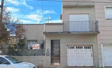 CASA EN VENTA ZONA CENTRO
