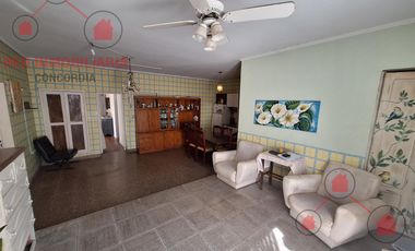 CASA EN VENTA ZONA CENTRO
